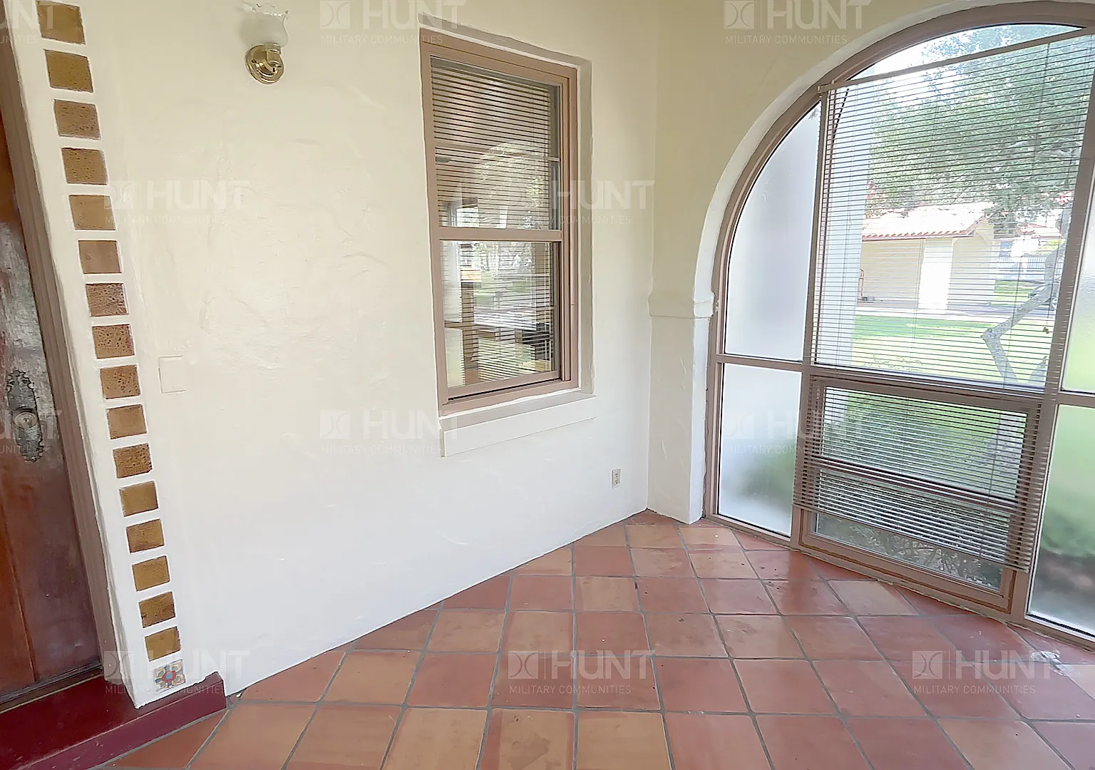 4 bed, 2298 sqft, $2,457 — Photo 3