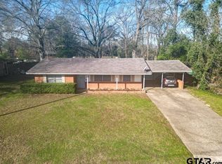 2401 Oak Crest Dr, Tyler, TX 75701