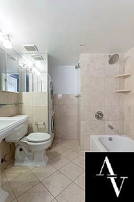 5th image of 314 E 100th St #6