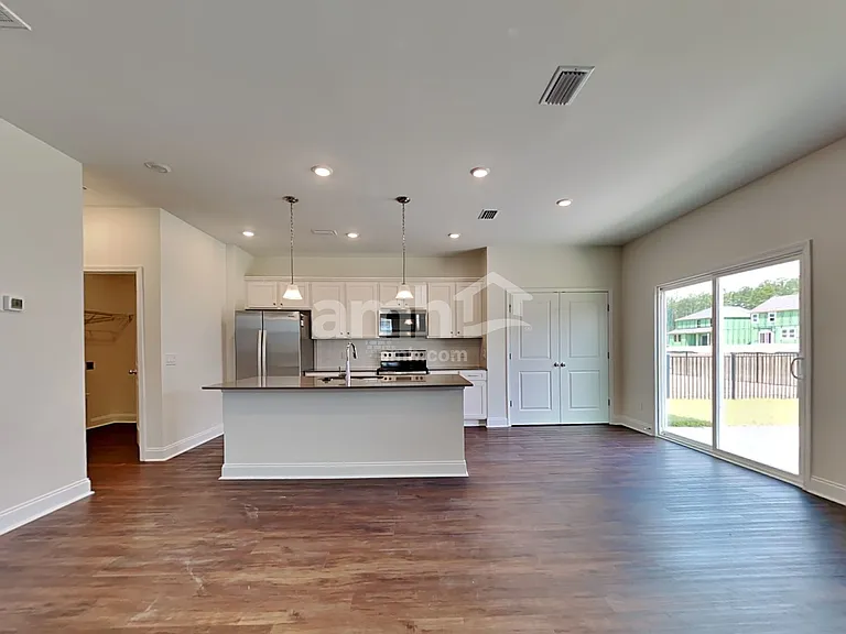 538 Plumeria Ln — Photo 5