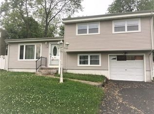 19 Andrew St, Old Bridge, NJ 08857