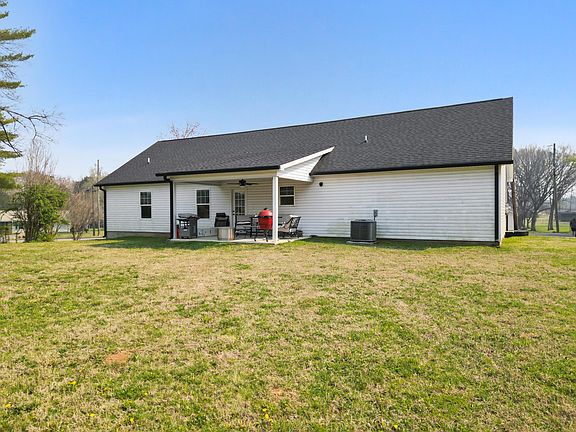 4th image of 138 Orchard Grass Ln