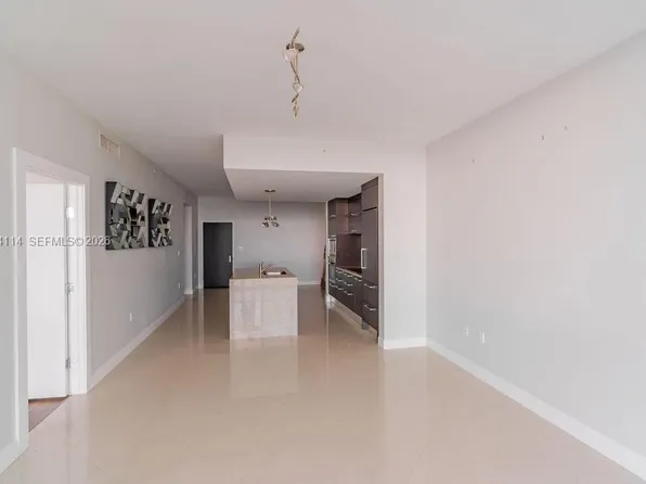 900 Biscayne Blvd, Miami, FL