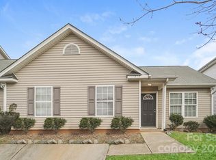 1214 Crandon Dr, Charlotte, NC 28216