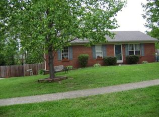 102 Balsam St, Bardstown, KY 40004
