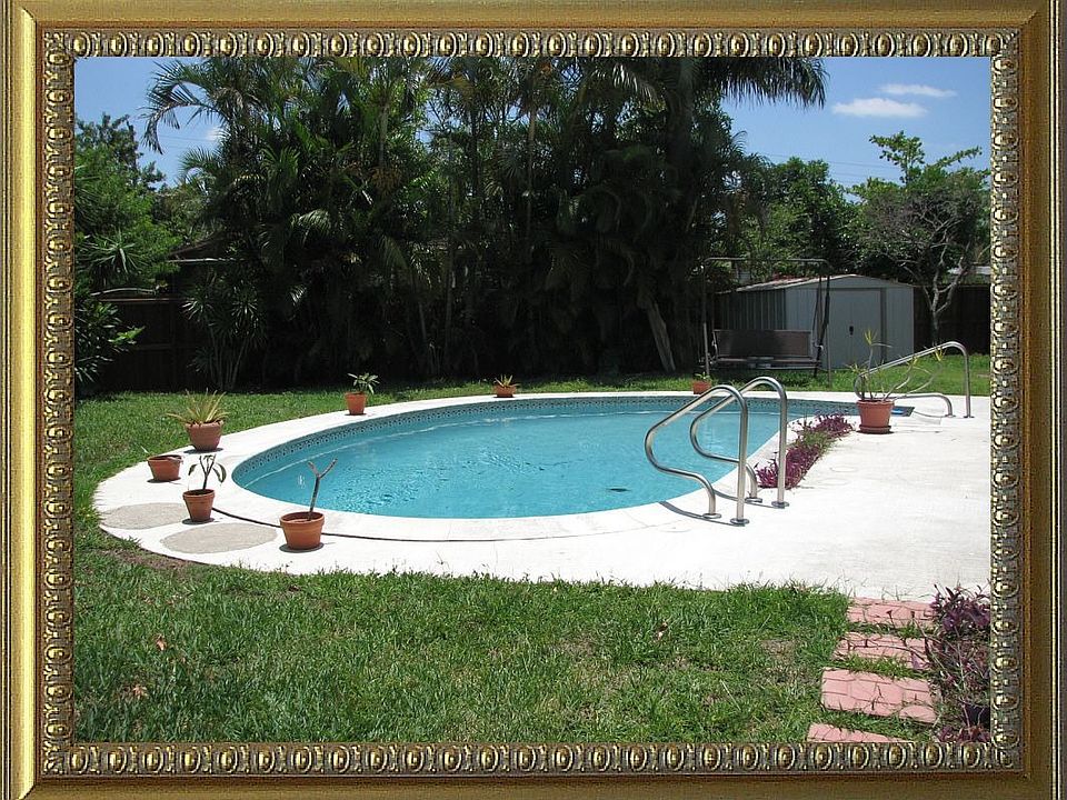 Relaxing In-Ground Pool