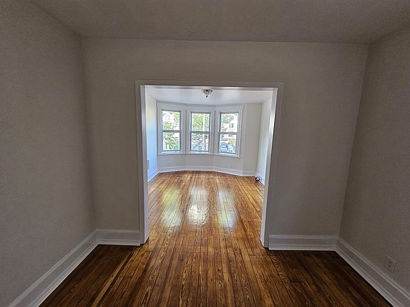 4th image of 69 Roosevelt Ave Floor 2