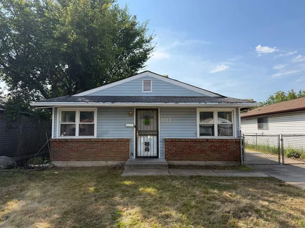3227 Nelson Ave, Robbins, IL 60472