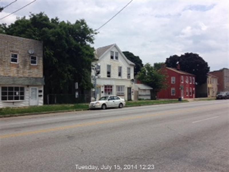 2nd image of 406 E Patapsco Ave