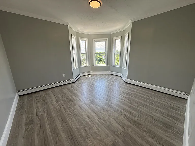 26 Alpine Pl #3 — Photo 5