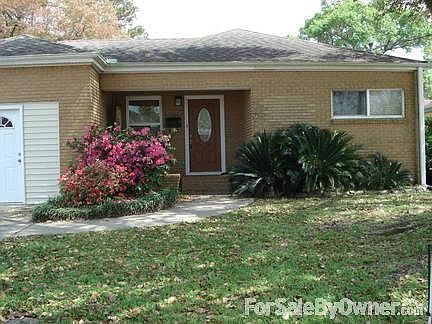2nd image of 3007 Fiske St