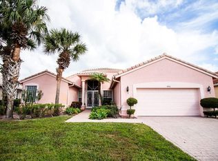 496 NW Blue Lake Dr, Port Saint Lucie, FL 34986