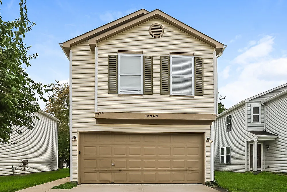 3 bed, 2.5 bath, 1311 sqft, $1,685 — Photo 1