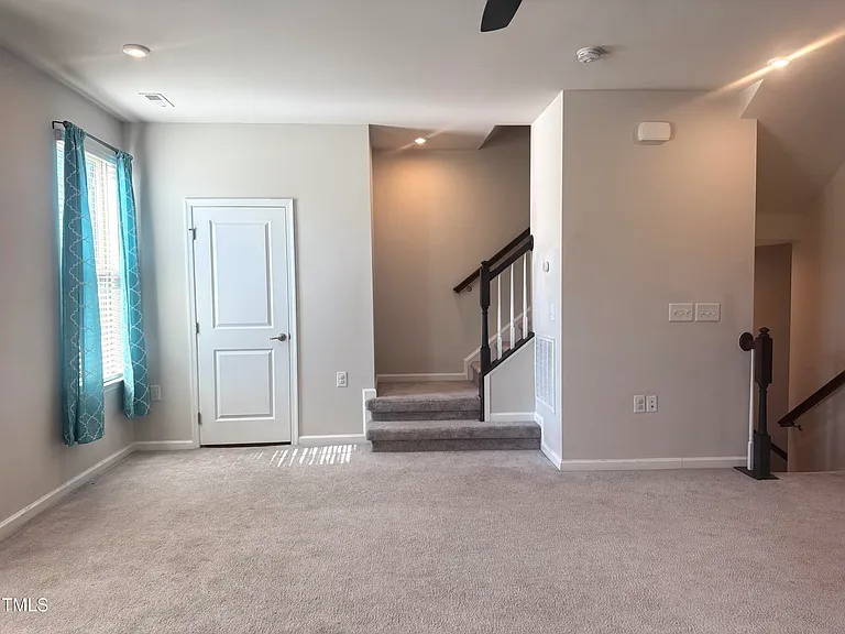 946 Channing Park Cir — Photo 22
