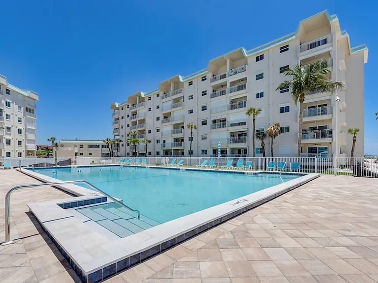7400 Estero Blvd #100 — Photo 12