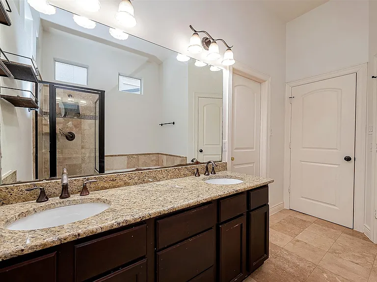 5608 Kansas St #B — Photo 16