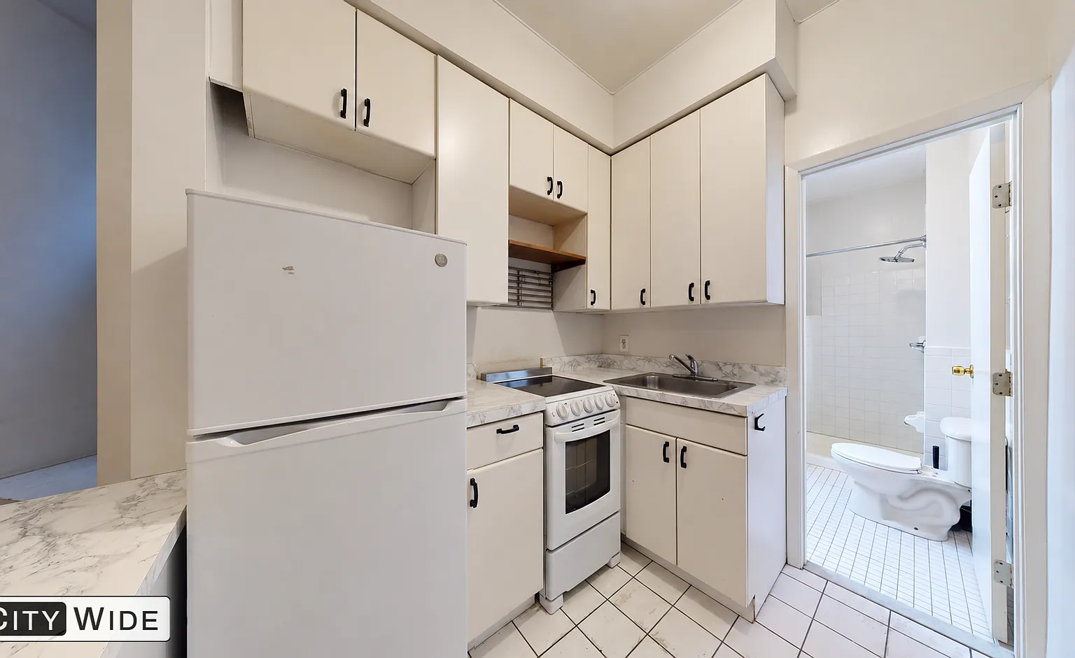 218 East 85th Street — Photo 3