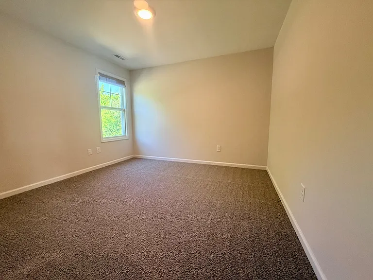 203 Williford Dr — Photo 15