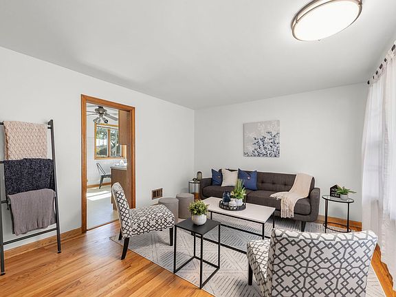 5th image of 3447 Sunset Ln