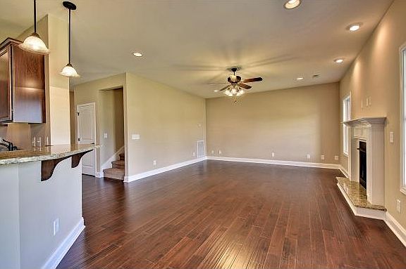 5th image of 4209 Anchor Pointe Dr