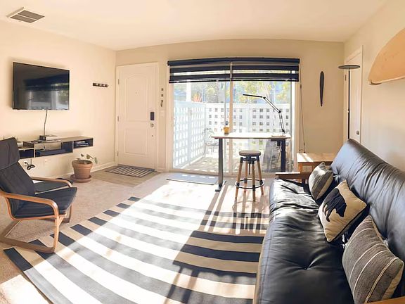 5th image of 755 14th Ave APT 601