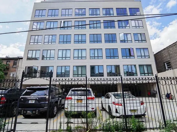 880 Dekalb Avenue image 16 of 16