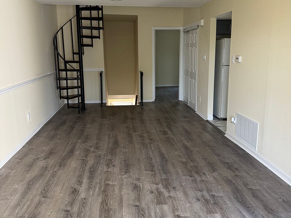 1st image of 1825 Bridgetown Pike APT 704