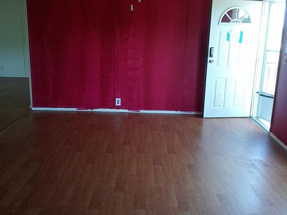 5th image of 1001 NE 104th Ct