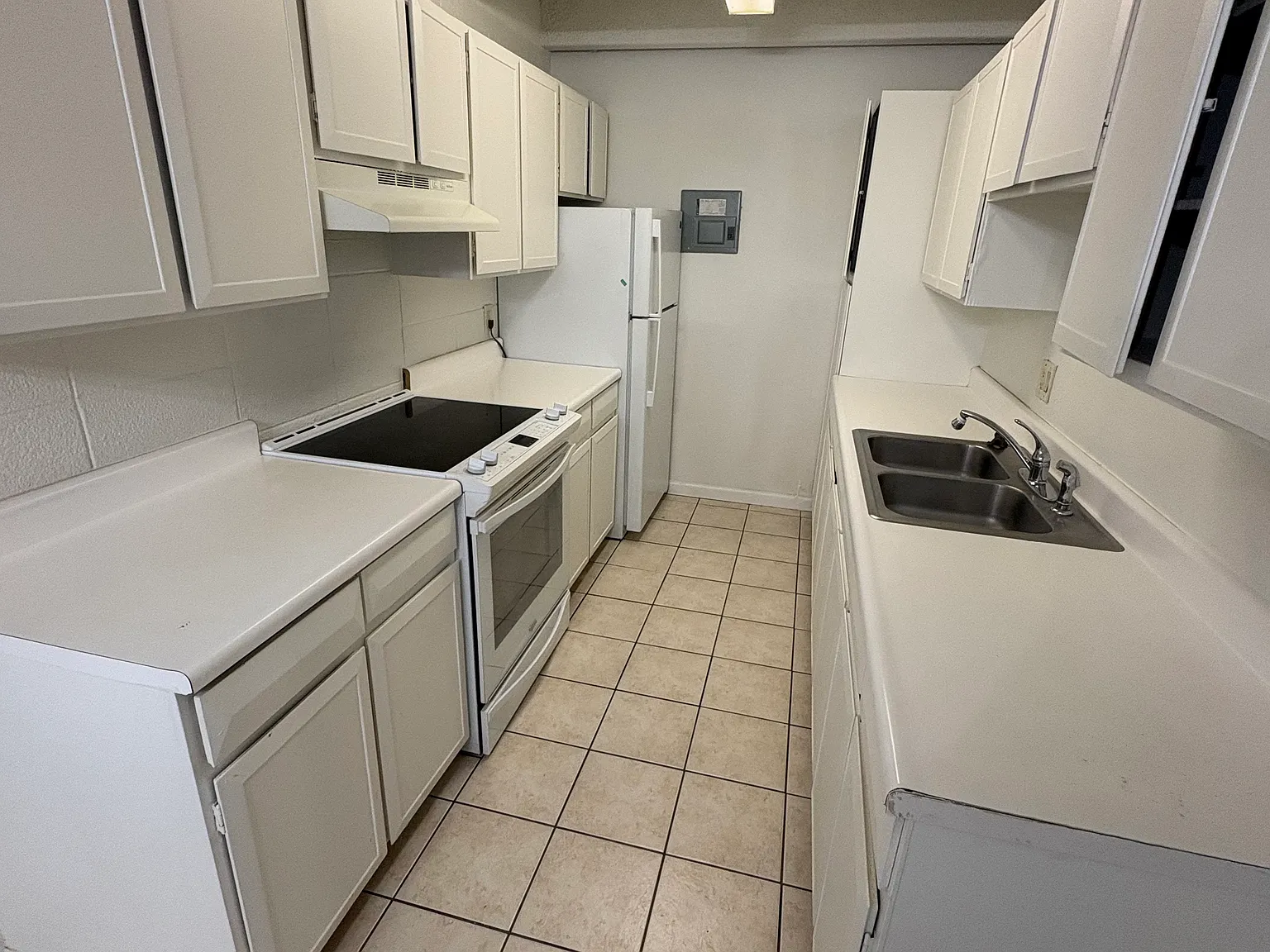 2 bed, 672 sqft, $1,100 — Photo 2