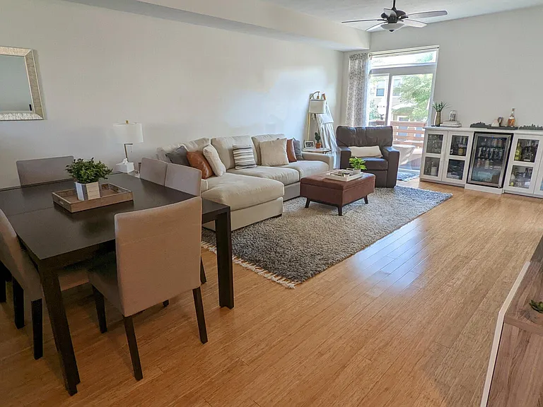 722 Starkweather Ave — Photo 2