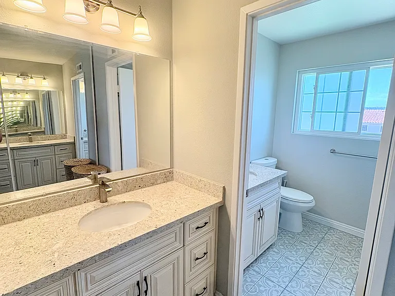 2035 Grove Ave — Photo 19