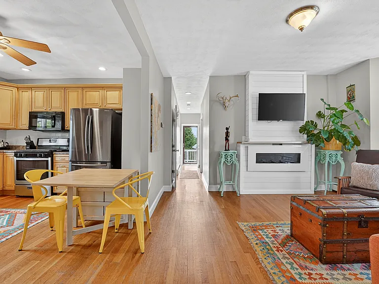 75 Elm St #1 — Photo 45