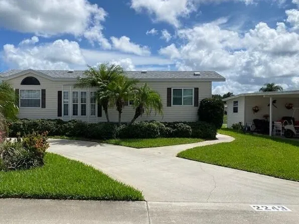 2243 Shuttle Cir #3, Titusville, FL 32796