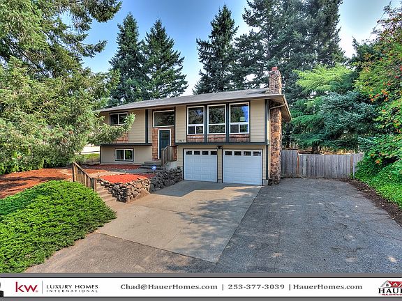 2nd image of 3747 Tahoma Pl W