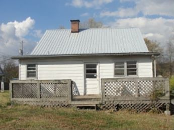 2nd image of 501 Frederick St
