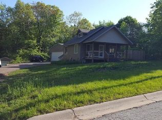 2855 Oak St, Stevensville, MI 49127