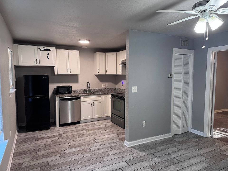 1st image of 901 Parmer Ave APT 2