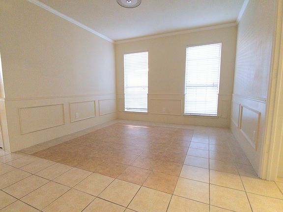 Formal Dining or Bonus Room