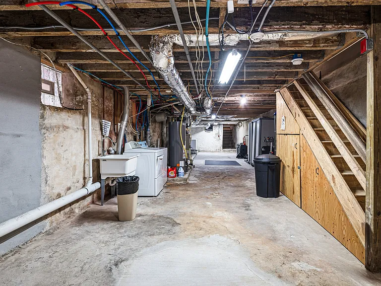 1231 W Allegheny Ave #1 — Photo 11