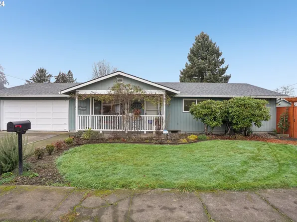 419 S Harrison St, Newberg, OR 97132