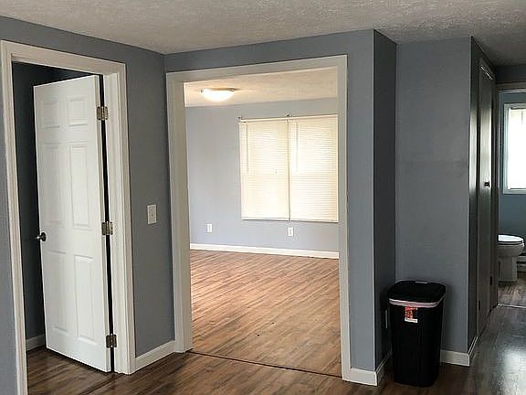 4th image of 103 Tower Dr