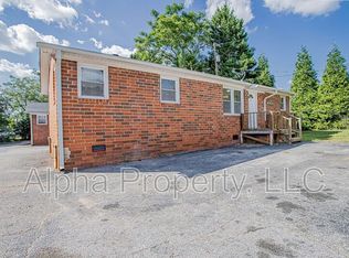 105 Foster Cir APT 7, Greer, SC 29651