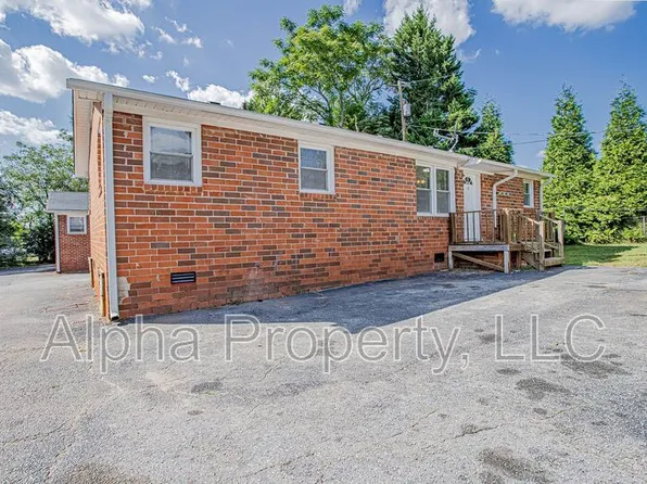 105 Foster Cir, Greer, SC