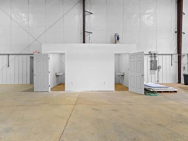2586 Tuck Rd #3 — Photo 6