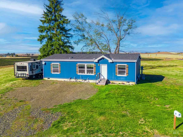 12798 King Rd, Kendrick, ID 83537