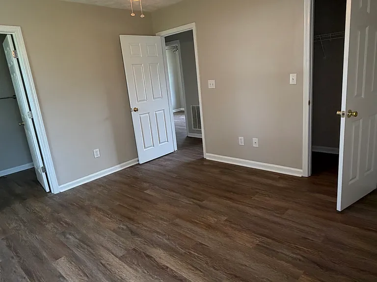 202 Pulliam St — Photo 13