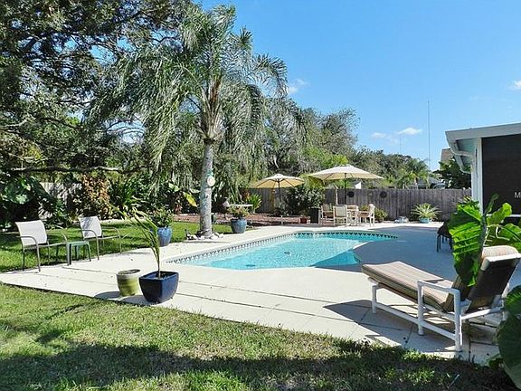 3rd image of 10421 Sedgebrook Dr