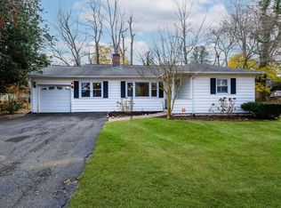 2 Chapin Pl, Halesite, NY 11743