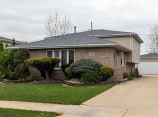 8412 S Thomas Ave, Bridgeview, IL 60455