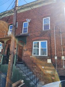 11 Coonley Ct, Staten Island, NY, 10303